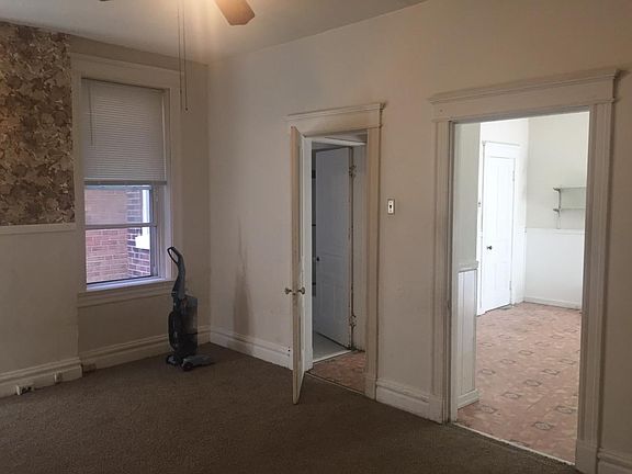4th image of 3452 Montana St