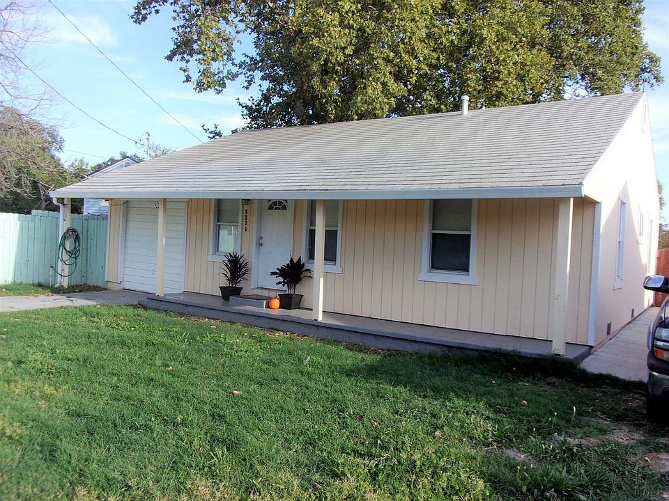 2nd image of 3226 Del Paso Blvd