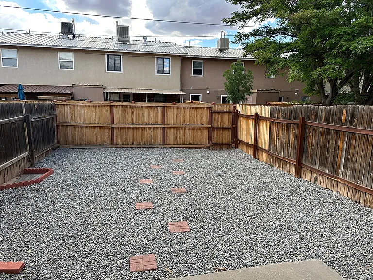 6017 Calle Nueve NW — Photo 11