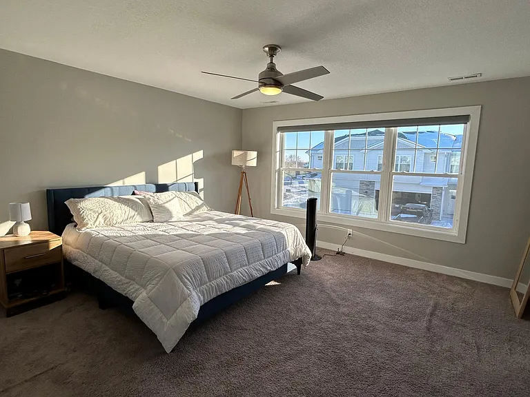 1516 NE Mocking Bird Ln — Photo 5