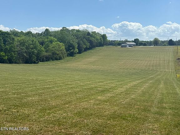 4th image of 275 Thompson Rd