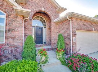 129 Meredith Ln, Glen Carbon, IL 62034