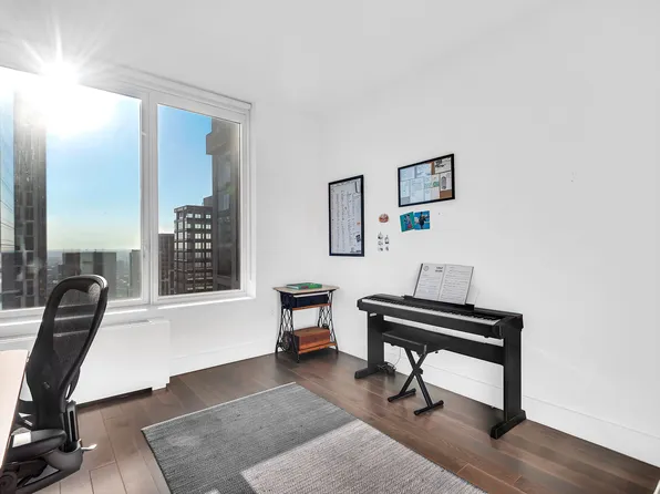 388 Bridge Street image 10 of 23