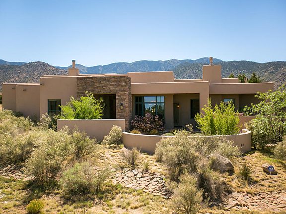 5th image of 6704 Saltbush Ct NE