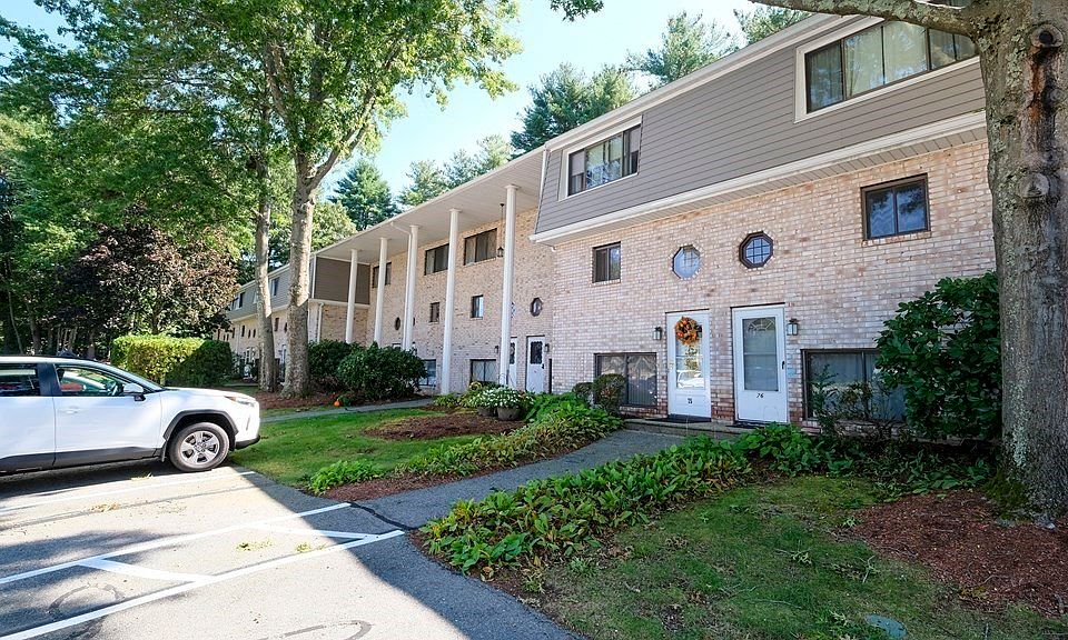 1st image of 75 Farrwood Dr