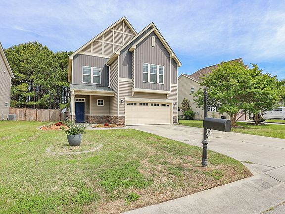 3rd image of 212 Long Pond Dr