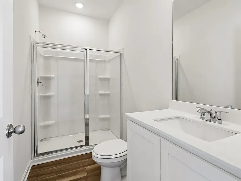 27 Crescent Blvd — Photo 16