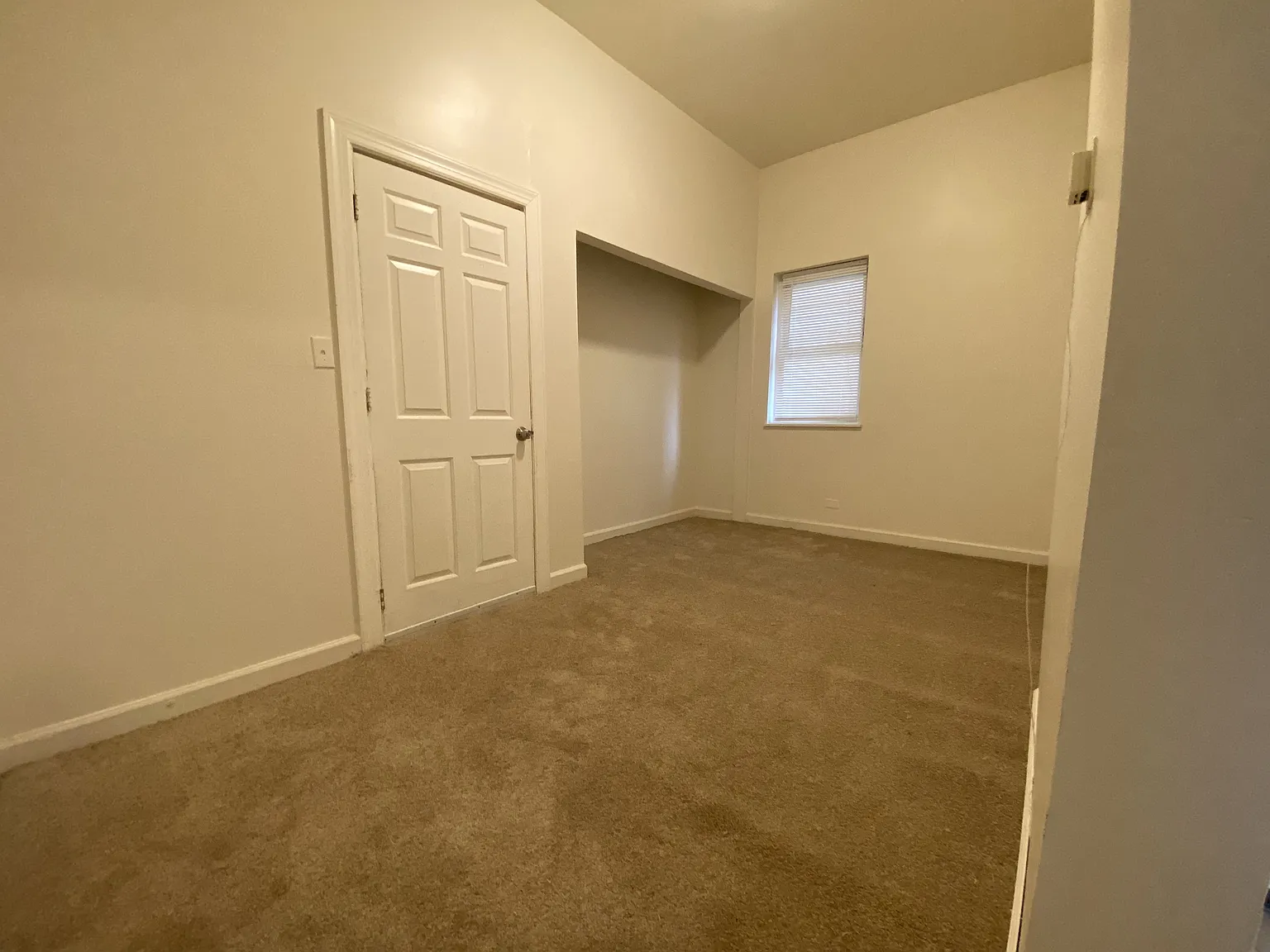 4841 South Loomis BLVD - Apt #1 Rear — Photo 4