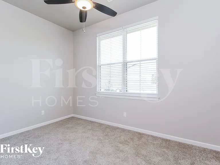 15901 Aparados Way — Photo 12