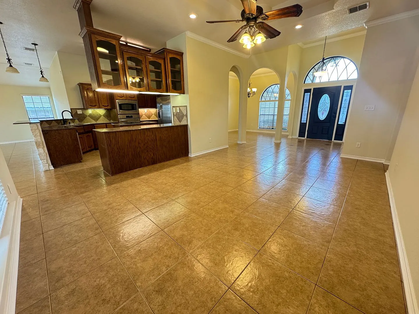 3-Bedroom House for Rent in Killeen — Photo 4