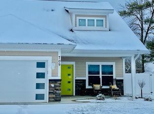709 S Sobota Way, Trafalgar, IN 46181