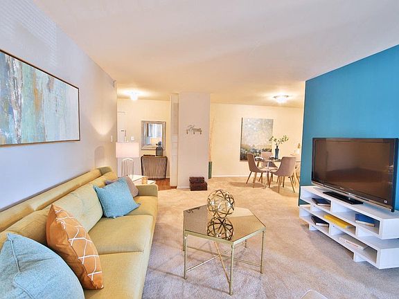3rd image of 3456 Carriage Hill Cir #C3530103