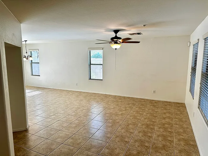 3293 E Loma Vista St — Photo 4