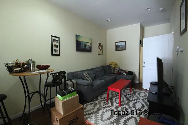 Rented by Rental Solutions Inc | media 17