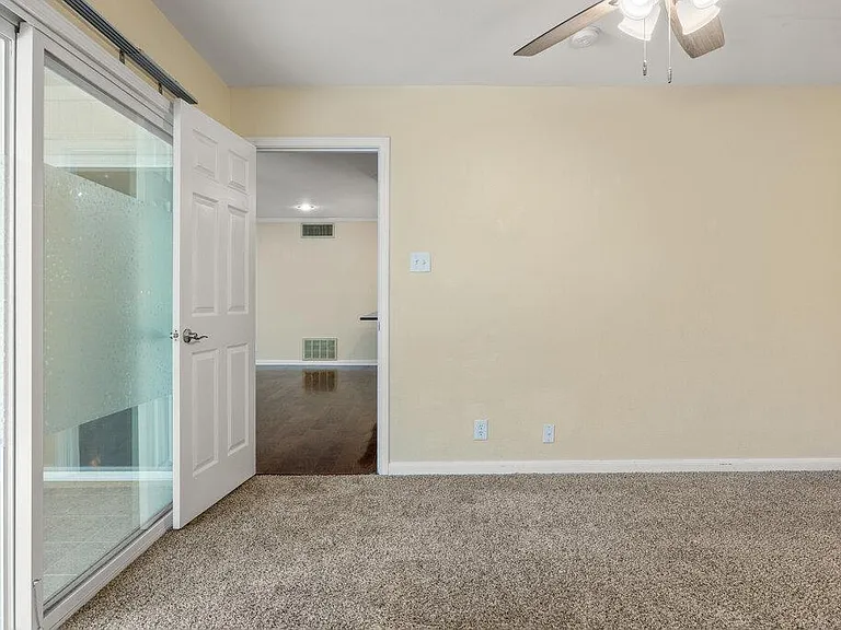 100 Lorenz Rd — Photo 15