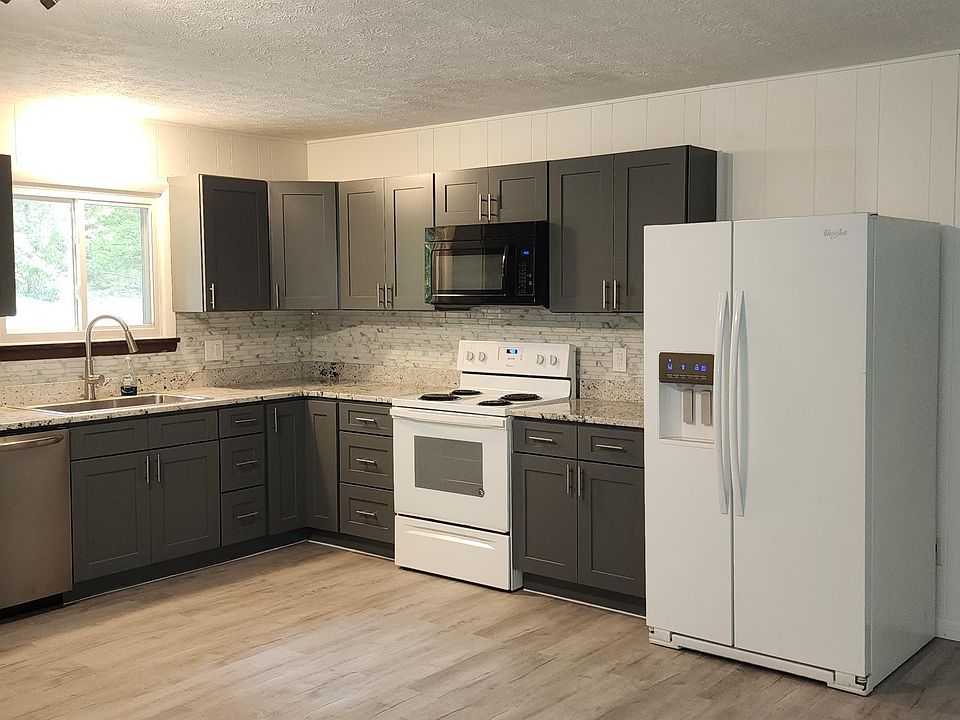 8121 Seasons Rd, Streetsboro, OH 44241 Zillow