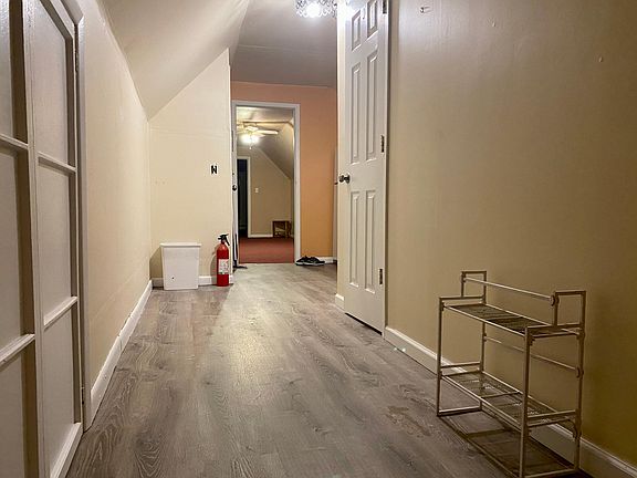 3rd image of 169 W 31st St Floor 3