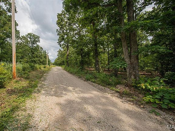2nd image of 1017 County Road 2403