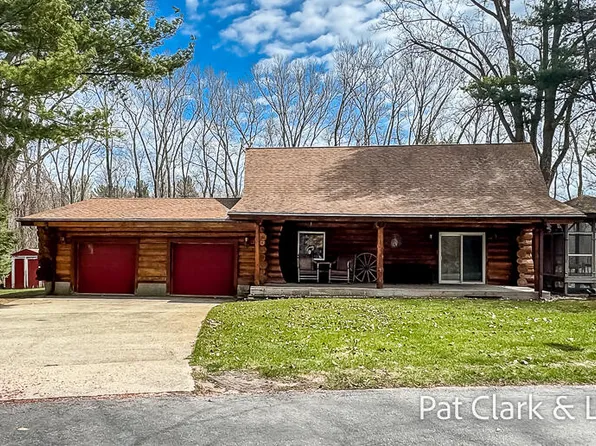 8227 W Taylor Rd, Mears, MI 49436