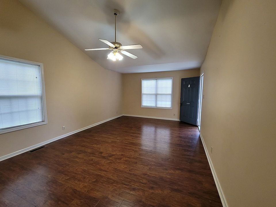 2nd image of 379 Cranklen Cir
