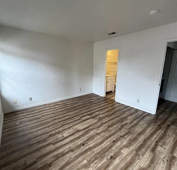 1452 Diamond St — Photo 7