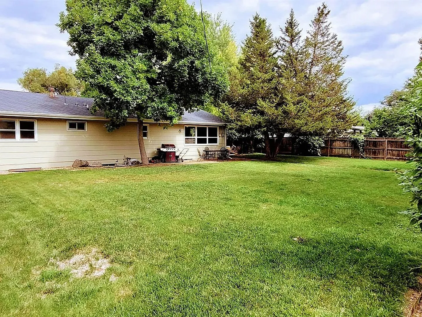 1321 Lakewood Drive- 2 — Photo 2