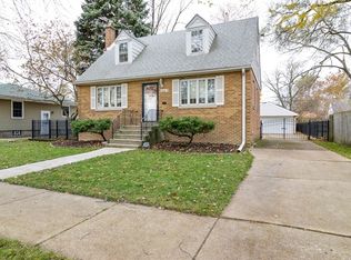 17730 Community St, Lansing, IL 60438