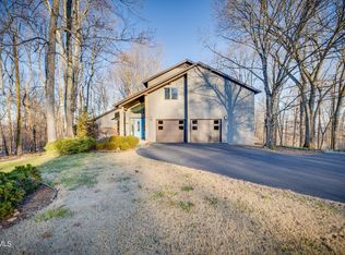 4014 Foxfire Ln, Kingsport, TN 37664