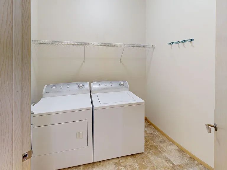 Cascades Apartments — Photo 62