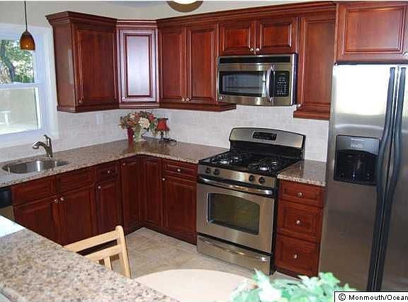 2nd image of 11 Concord Ln