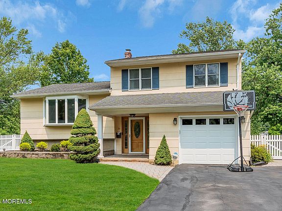 3rd image of 36 Essie Drive