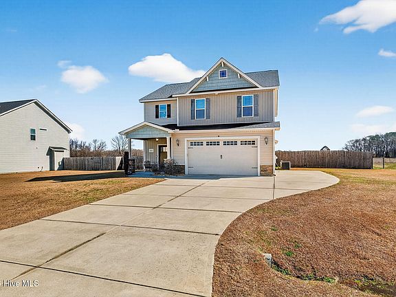 2nd image of 423 Planters Ridge Drive