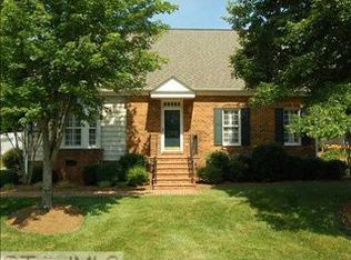 135 Coventry Park Ln, Winston Salem, NC 27104