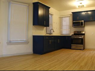 610 W 8th St, Long Beach, CA 90813