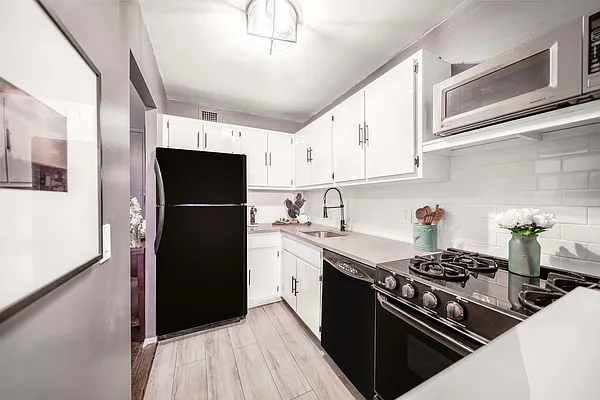 Sold by Compass | media 3