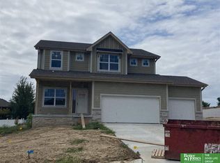 15275 Kansas Ave, Omaha, NE 68116