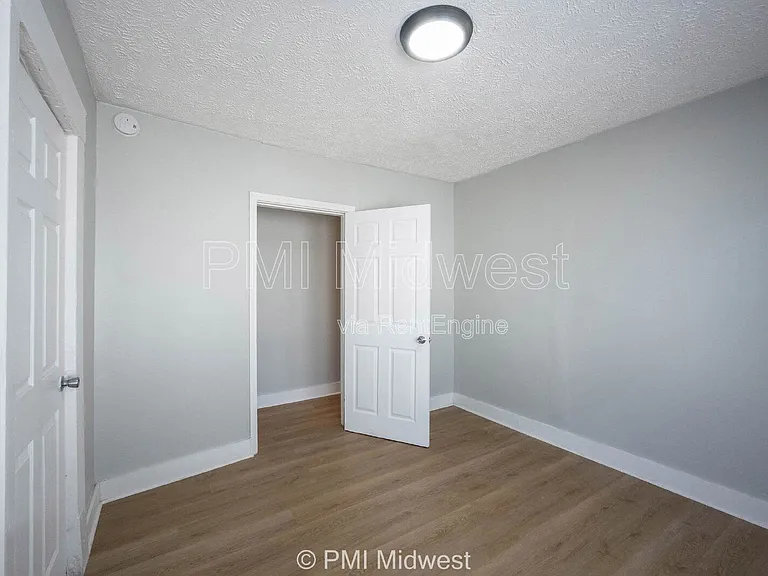 2209 E New York St #B — Photo 10