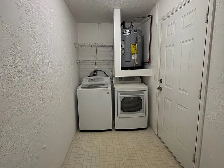 9221 Estrada Pl — Photo 14