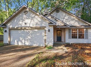 597 Hayes St, Holland, MI 49424