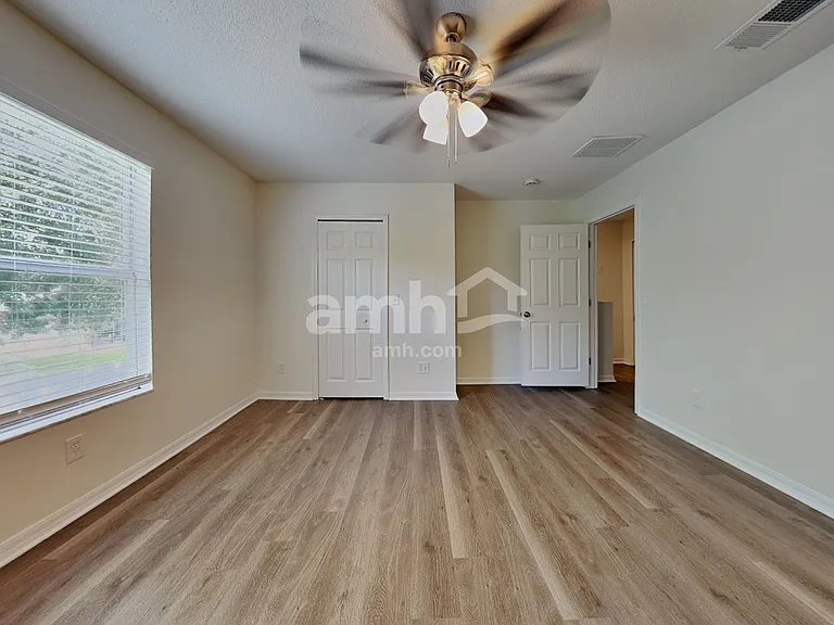 4615 Winding River Way — Photo 8
