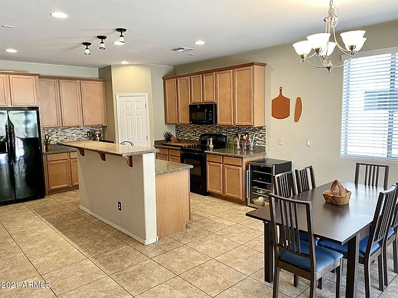 3rd image of 2336 W Melody Dr