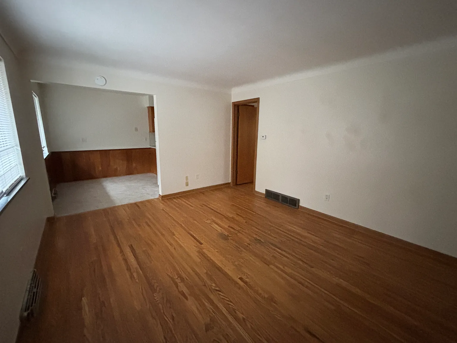 2841 Terrace Downs St — Photo 2