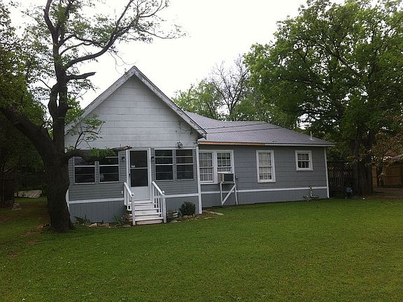 2nd image of 714 Thompson Dr