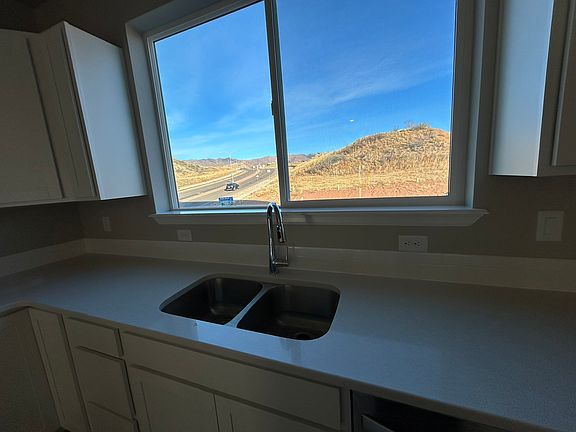 3rd image of 2790 Soleil Hts
