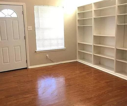 2nd image of 3504 Briercliff Dr