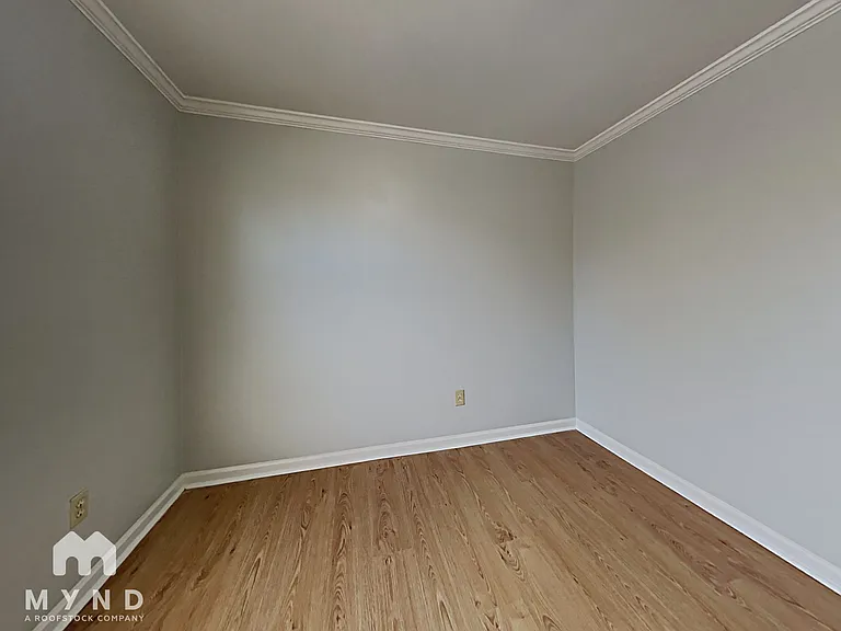 4353 Morningside Dr — Photo 12