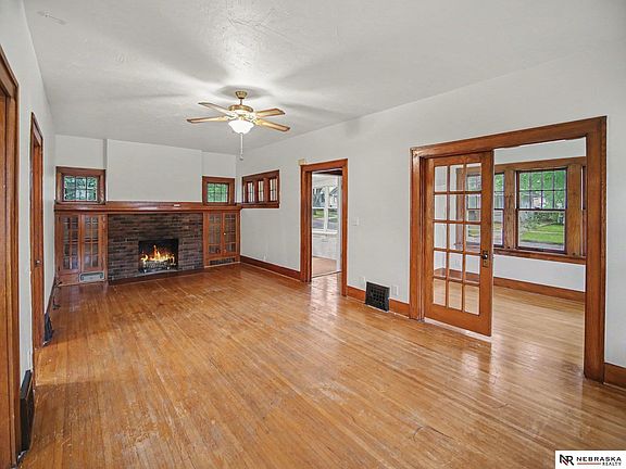 5th image of 2500 B St