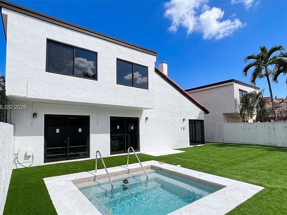 5th image of 11822 SW 108th Ter