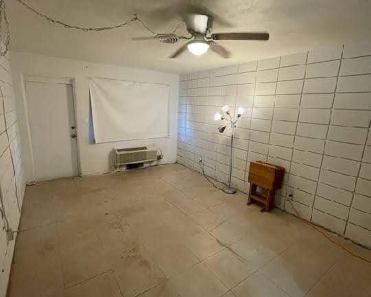 4th image of 2500 S Atlantic Ave #4