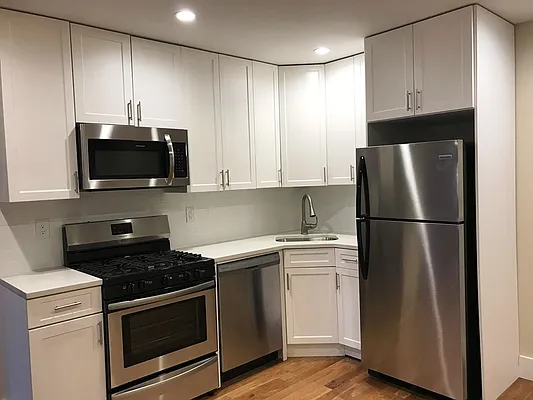 Rented by Prime Realty | media 13